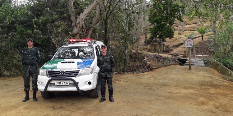 Secretaria do Meio Ambiente reforma ponte de acesso ao Parque Sombra da Tarde