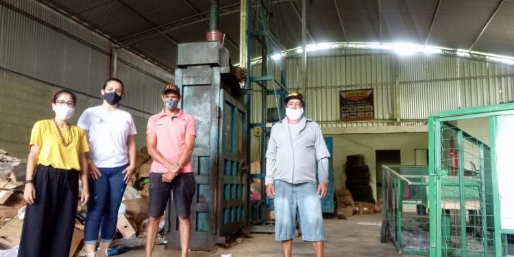 Ascamarb e Sema preparam galpão para retomada da coleta seletiva de lixo