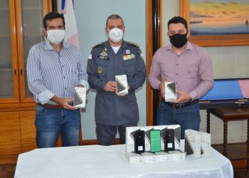 Detran|ES fornece 425 smartphones para seus agentes de fiscalização e para a PMES