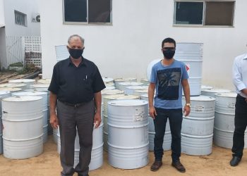 Prefeitura recebe doação de 52 tambores da iniciativa privada para coleta de lixo