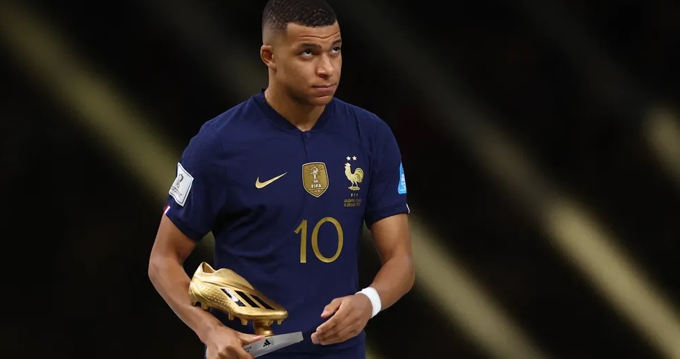 Mbappé marca três vezes e é o maior artilheiro em finais de Copa do Mundo, frança