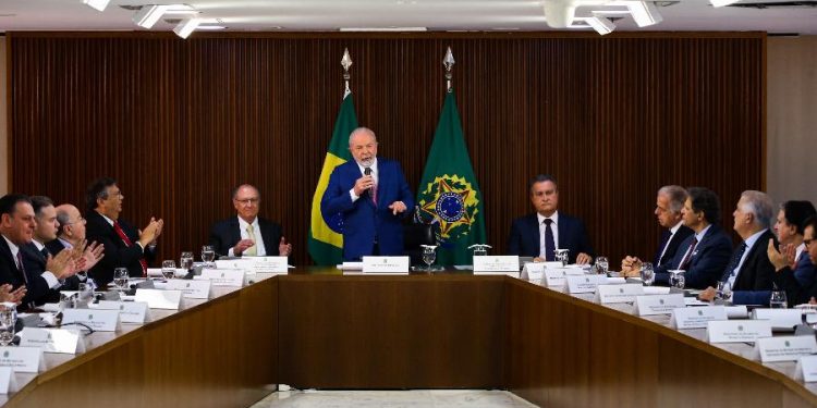 Lula afirma que não vai tolerar corrupção, prega boa relação com o Congresso e união para acabar com ‘brigas familiares