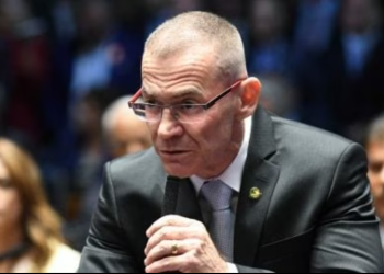 Lula anuncia capixaba como líder do Governo no Senado