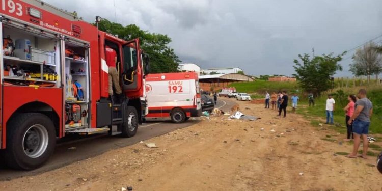 Acidente deixa um morto e quatro feridos com gravidade na saída de Nova Venécia para São Gabriel da Palha