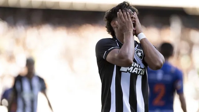 Botafogo, com time reserva, perde para o Audax em estreia no Carioca Botafogo, com time reserva, perde para o Audax em estreia no Carioca