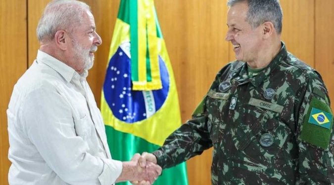 Tenente-coronel Mauro Cid não vai mais comandar Batalhão em Goiânia