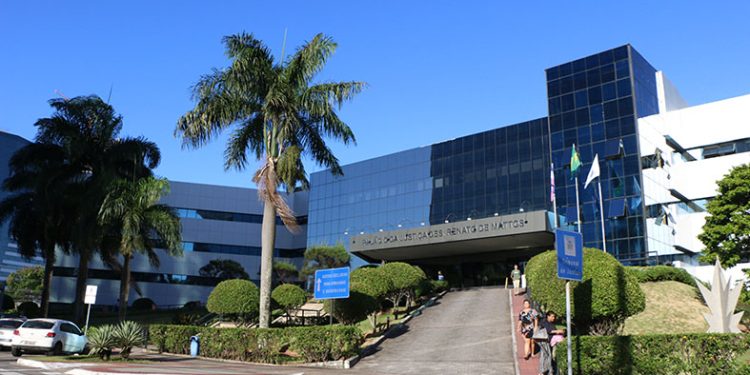 TJES abre concurso público com 128 vagas de nível superior; veja edital