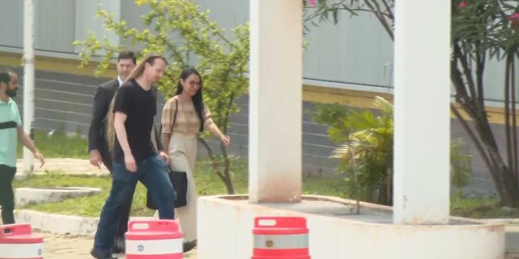 Anderson Torres fica em silêncio durante depoimento à Polícia Federal, em Brasília