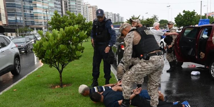Membros da quadrilha do PIX, que atua em Jardim da Penha, foram presos pela PM e Guarda de Vitória