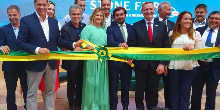 Governo do Estado apoia maior feira de rochas ornamentais das Américas Governo do Estado apoia maior feira de rochas ornamentais das Américas