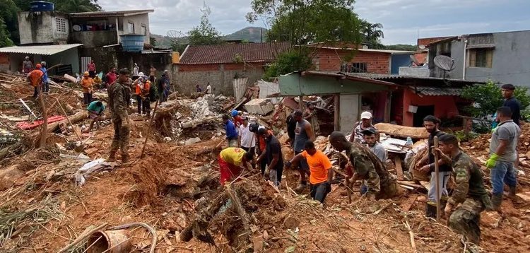 Com 45 mortos, São Sebastião tem mais de duas mil moradias em áreas de risco