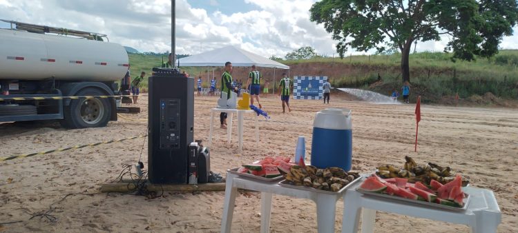 Final do torneio de futebol de areia, shows no Clube Rei Pelé e Forró da Terceira Idade são opções para o domingão