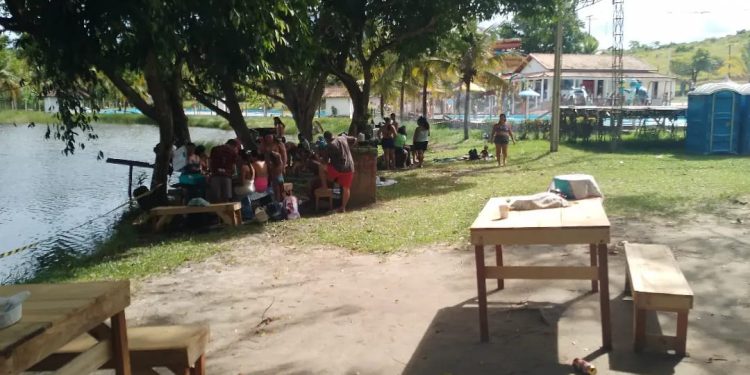 População regional aprova Carnaval do Clube Rei Pelé, que termina nesta terça, 21