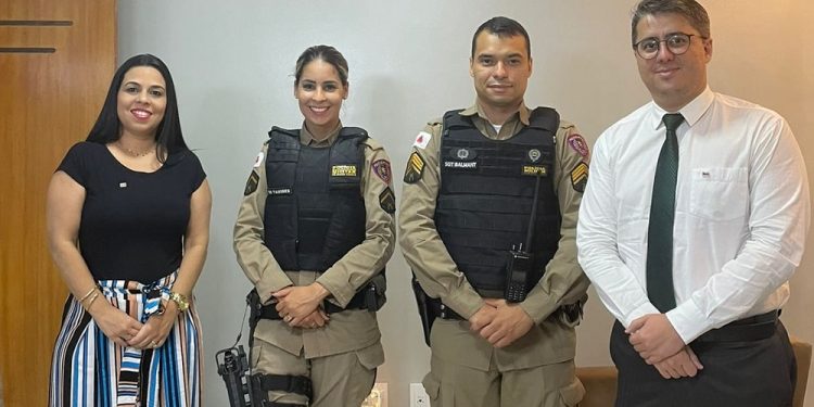 OAB de Mantena e 18ª CIA IND debatem ações para conter violência doméstica OAB de Mantena e 18ª CIA IND debatem ações para conter violência doméstica