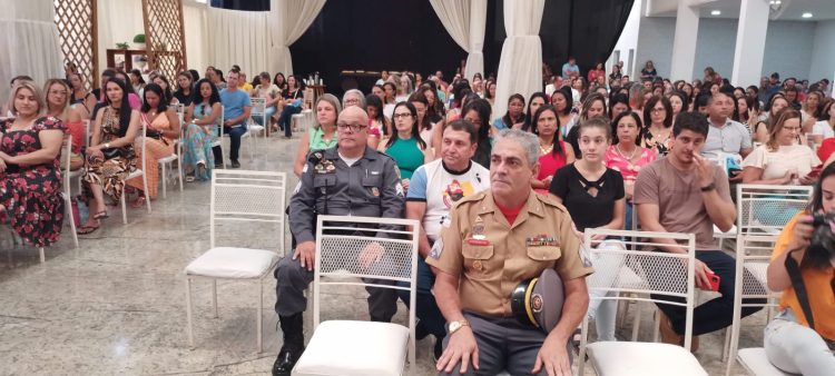 Seminário reuniu mais de 300 profissionais de educação de BSF nesta quarta, 1º