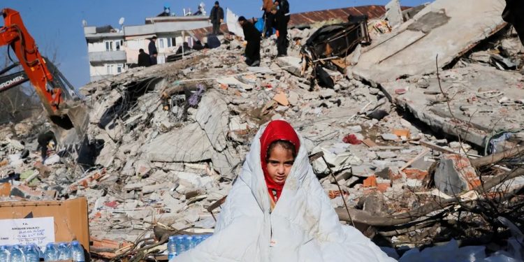Número de mortos após terremotos na Síria e Turquia já passam de 11 mil Número de mortos após terremotos na Síria e Turquia já passam de 11 mil