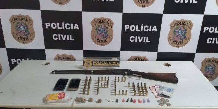 Polícia Civil de Governador Lindenberg prende suspeitos de homicídio e de dupla tentativa de feminicídio Polícia Civil de Governador Lindenberg prende suspeitos de homicídio e de dupla tentativa de feminicídio
