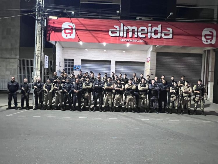 Treinamento contra ataques a caixas eletrônicos agita a noite em Mantena