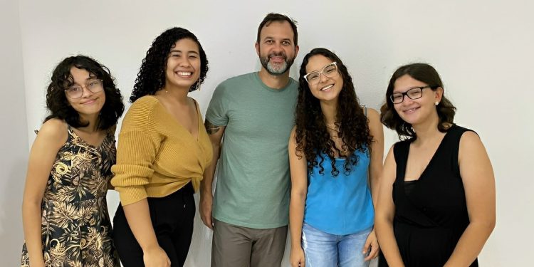 Estudante do Ifes de Vila Velha com raízes em Barra de São Francisco é premiada na Febrace Estudante do Ifes de Vila Velha com raízes em Barra de São Francisco é premiada na Febrace