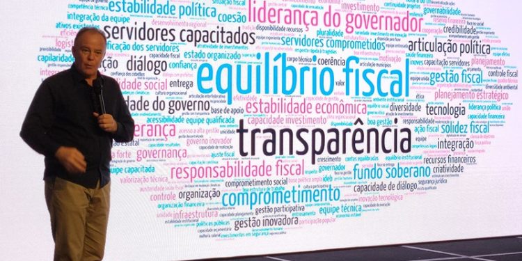 Renato Casagrande apresenta resultados do Planejamento Estratégico 2023-2026