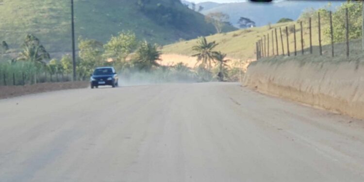 Enivaldo vai mandar instalar lombadas na estrada Secadeira a Monte Sinai Enivaldo vai mandar instalar lombadas na estrada Secadeira a Monte Sinai