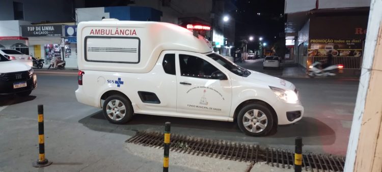 Ação de conscientização para o uso racional de medicamentos atraiu multidão neste sábado, 25