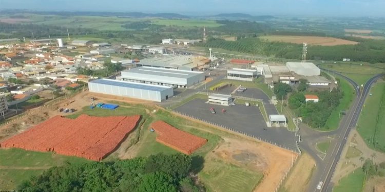 Anvisa suspende fabricação e venda de alimentos da marca Fugini
