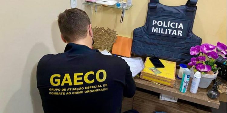 Advogada é presa em operação do MPES contra organização criminosa de Vitória com ramificações no interior Advogada é presa em operação do MPES contra organização criminosa de Vitória com ramificações no interior