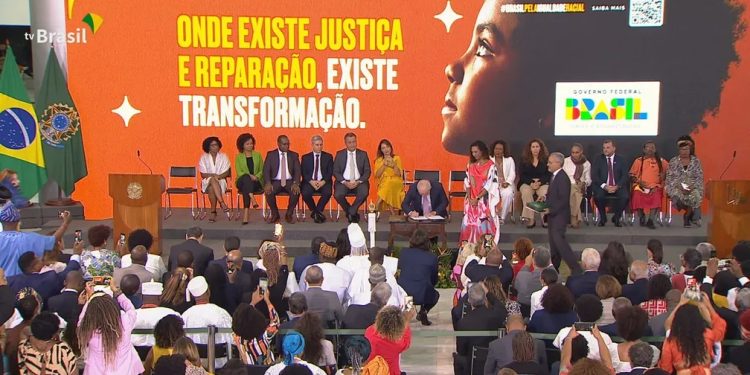 Veja ponto a ponto do decreto para que negros ocupem pelo menos 30% dos cargos de confiança do governo Veja ponto a ponto do decreto para que negros ocupem pelo menos 30% dos cargos de confiança do governo