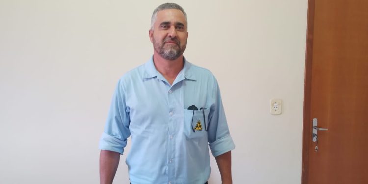 Máquinas devem começar a trabalhar em maio na pavimentação da ES-320; currículos podem ser entregues no Sine Máquinas devem começar a trabalhar em maio na pavimentação da ES-320; currículos podem ser entregues no Sine