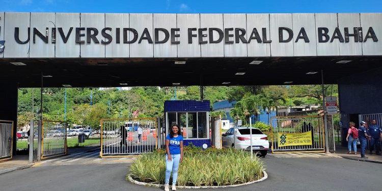 Festival de talentos: Mais uma menina de BSF mostra que chegar na faculdade via escola pública é possível