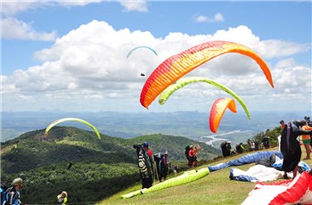 Campeonato Brasileiro de Parapente começa neste domingo em Valadares Campeonato Brasileiro de Parapente começa neste domingo em Valadares