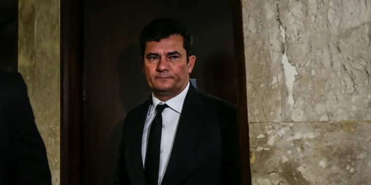 Grupo jurídico endossa suspeitas de  Lula sobre Moro e diz saber o que  ex-juiz ‘fez no verão passado’