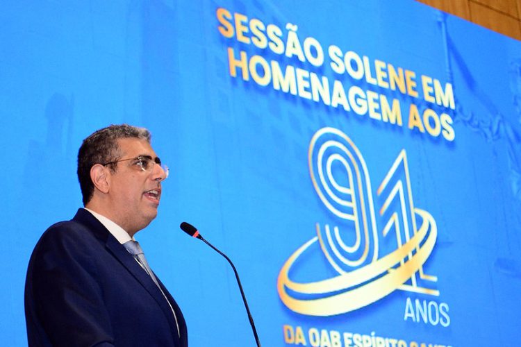 Na homenagem a OAB-ES, deputado  destaca impacto da morte de Alexandre como marco para a cidadania