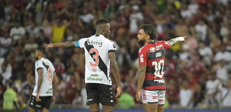 Flamengo vence o Vasco por 3 a 1 e está na final do Carioca - Fim