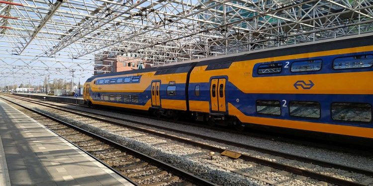 Governo de São Paulo vai licitar trem de passageiros ligando Campinas à capital Governo de São Paulo vai licitar trem de passageiros ligando Campinas à capital