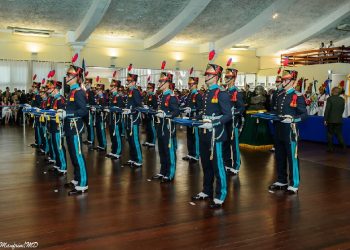 Capixaba recebe espada de general tendo como paraninfo o comandante do Exército