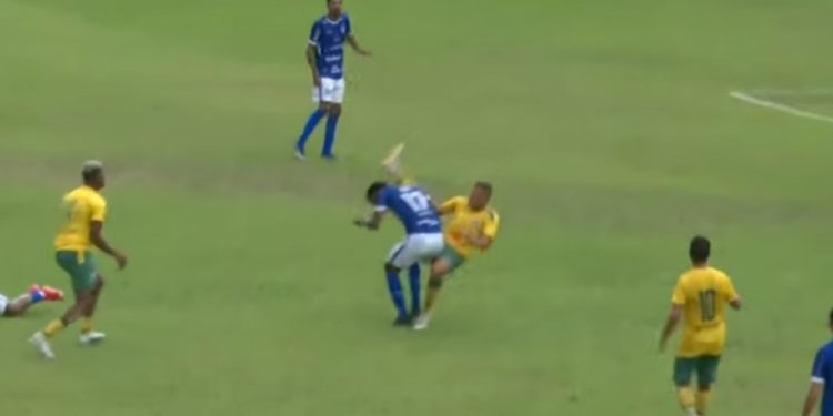 Expulsão aos 38 minutos abriu caminho para gols que levaram aos pênaltis