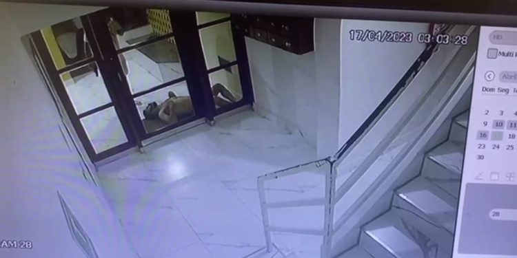 Policial matou homem sem condições de defesa em condomínio de Jardim Camburi; veja vídeo