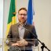 Casagrande anuncia bônus de até um salário e meio para cerca de 15 mil servidores da Educação Casagrande anuncia bônus de até um salário e meio para cerca de 15 mil servidores da Educação