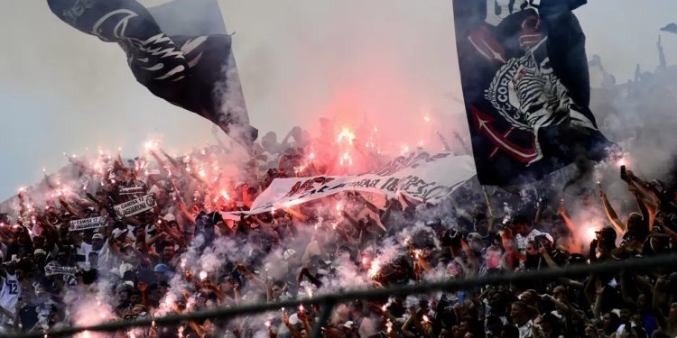 Brasileirão:  Flamengo e Corinthians têm a melhor média de pública da 1ª rodada