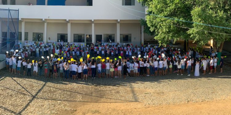 Equipe do Meio Ambiente vai orientar escolas para coleta seletiva de lixo Equipe do Meio Ambiente vai orientar escolas para coleta seletiva de lixo