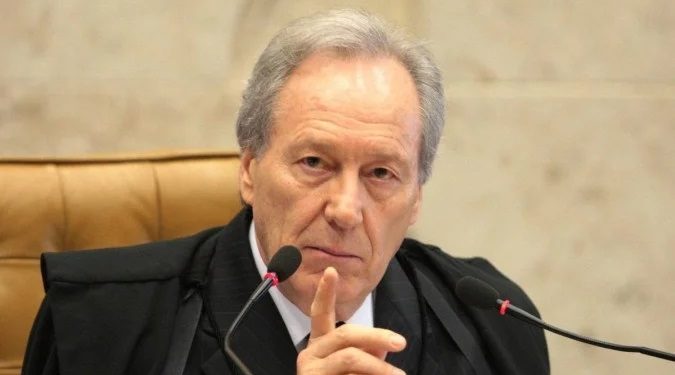 ‘Estou indo para uma missão’, diz Lewandowski após aceitar convite de Lula ‘Estou indo para uma missão’, diz Lewandowski após aceitar convite de Lula