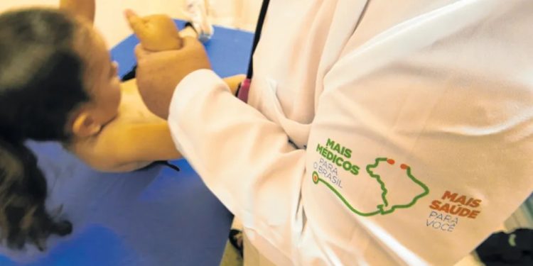 Ministério da Saúde publica edital com mais de 6 mil vagas para o ‘Mais Médicos’