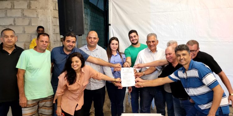 Engenheira promete asfalto pronto em menos de 30 dias no Campo Novo