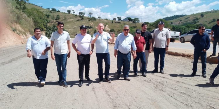 Enivaldo quer sucessor de Casagrande escolhido entre ‘representantes legítimos  do municipalismo’