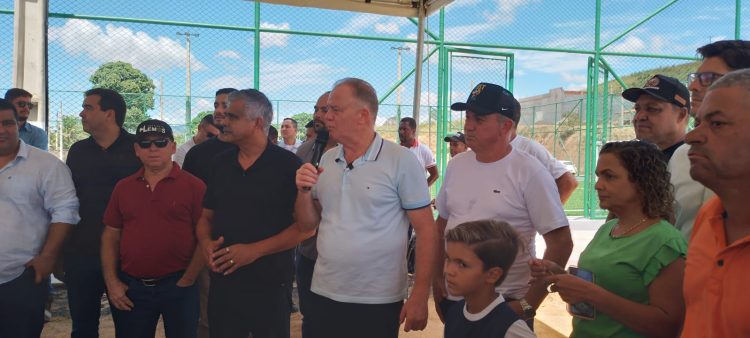 Casagrande promete visitar Barra de São Francisco quando começar obra de pavimentação da ES-320