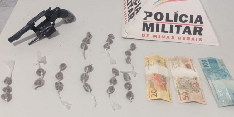 Polícia militar apreende menor com arma e drogas em São João do Manteninha