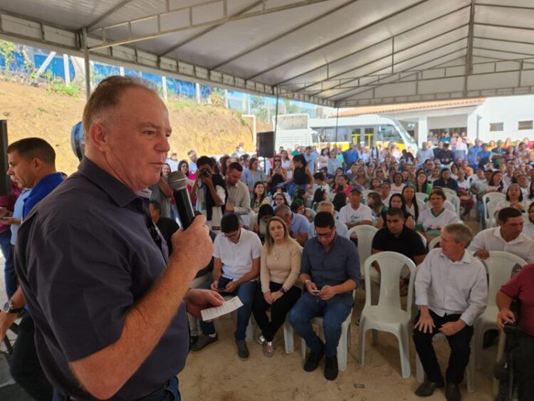 Casagrande entrega obras e anuncia novos investimentos em Alto Rio Novo