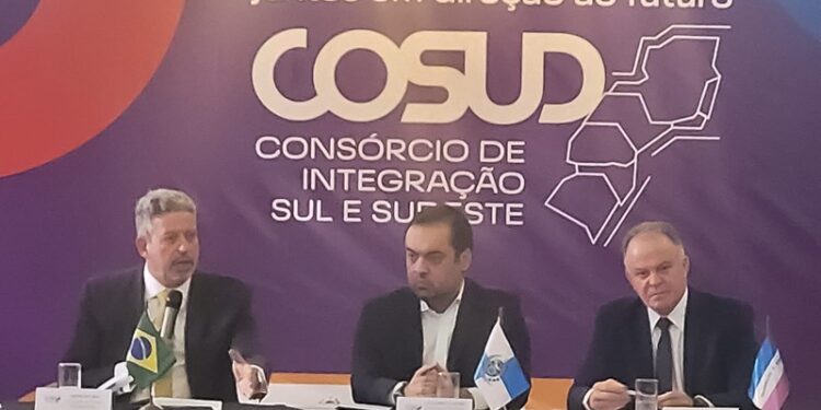 Casagrande critica ‘modelo caótico’ do sistema tributário brasileiro